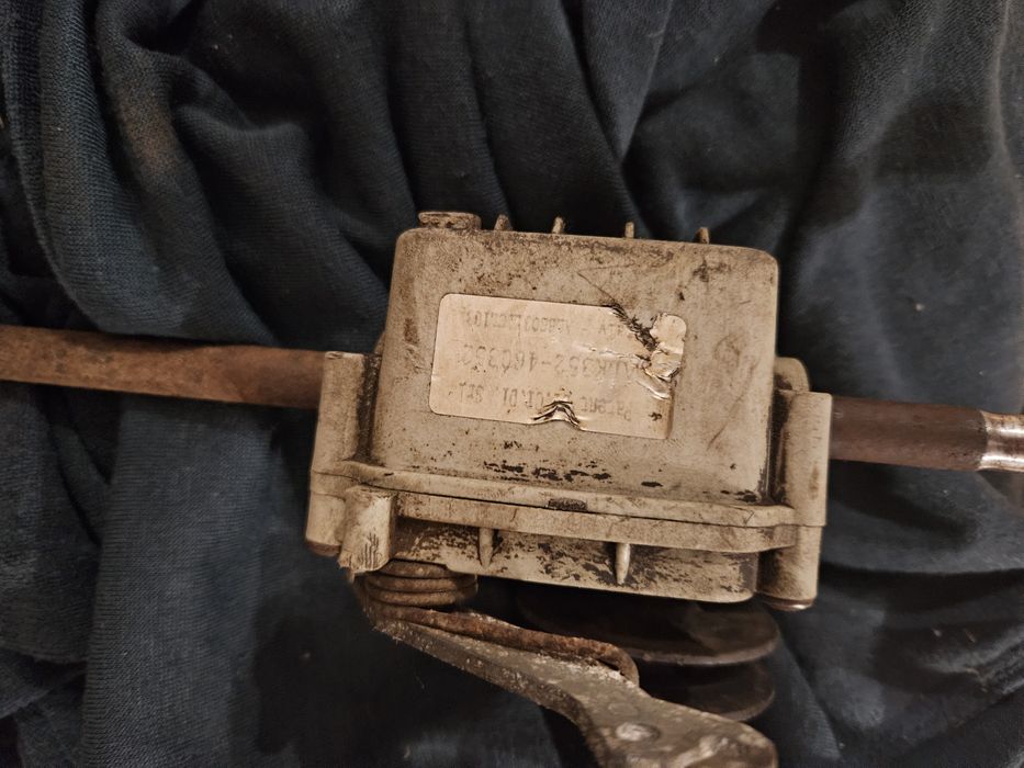 Uszkodzony napęd do kosiarki alko