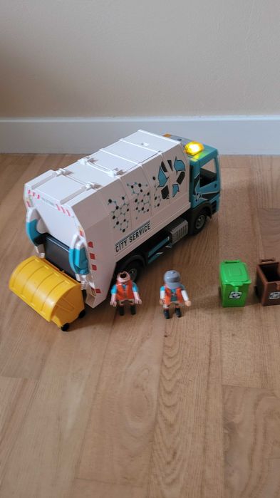 Playmobil 70885 Śmieciarka z sygnałem świetlnym