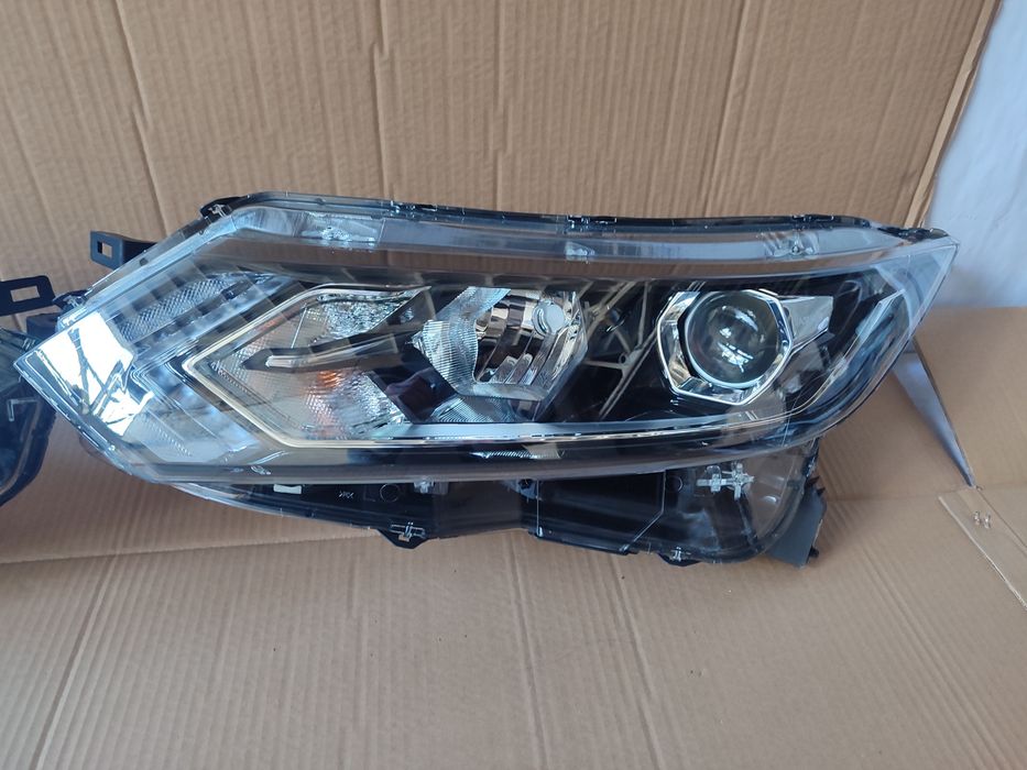 Фари фара на Nissan Rogue Sport Ніссан Рог спорт 2019 2020 2021 2022  210$