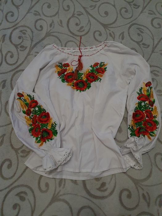 Вишиванка зі спідницею, костюм на дівчинку