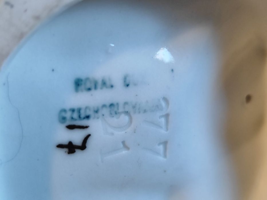 Figurka porcelanowa Royal Dux