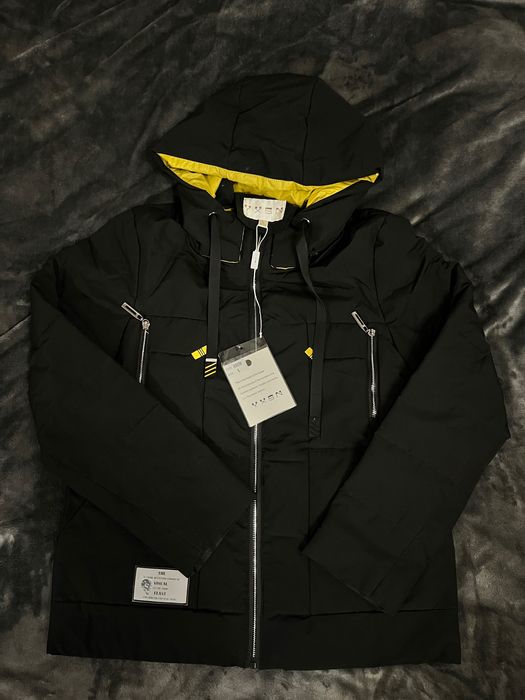 Куртка XYSN нова