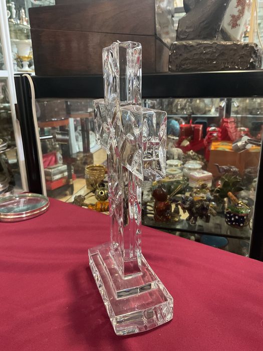 Crucifixo em cristal 26x15 cm.  Mais anúncios abaixo
