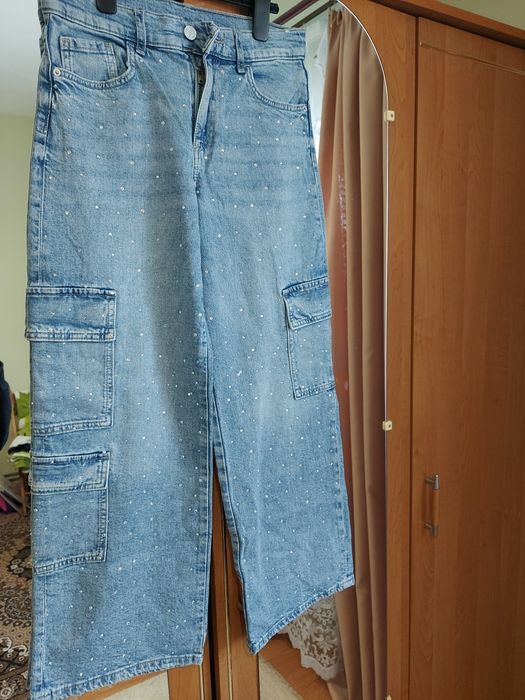 Джинси на дівчинку в стразах H&M. EUR 152. На  11-12 років