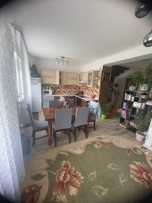 Продаж дачного будинку