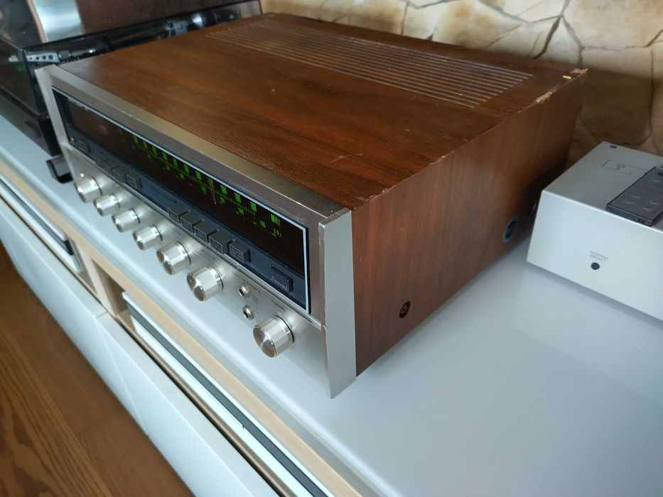 Wzmacniacz amplituner Sansui Six
