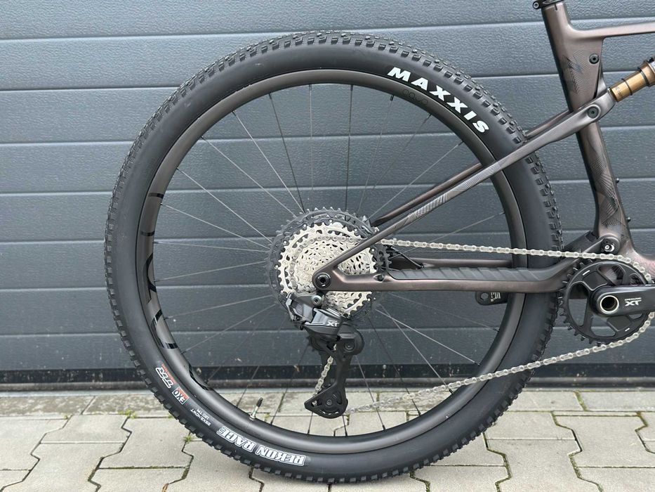 Rower górski Orbea Oiz M-PRO  Shimano XT di2 2026 rozmiar M oraz L Cosmic Carbon