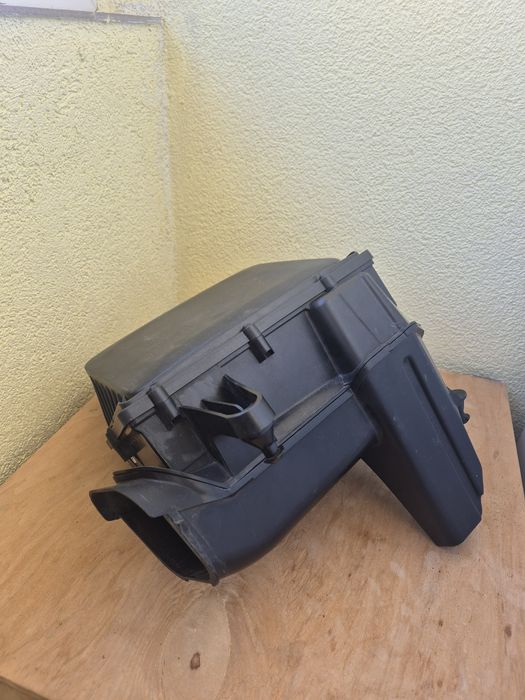 Корпус повітряного фільтра Volvo xc40 32146441

32146441