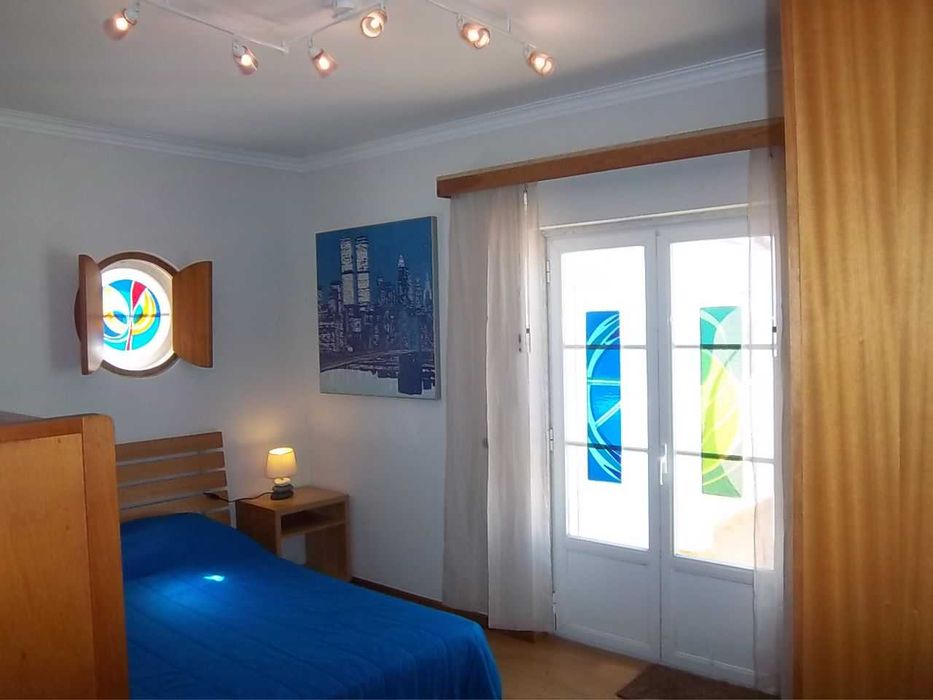 ERICEIRA centro PENTHOUSE T3 Mobilada e Equipada