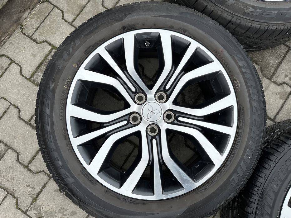 18”kmpl kol lato mitsubishi outlander super stan