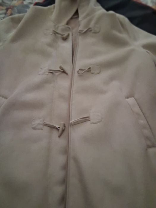 Casacão novo com capucho marca Canda
