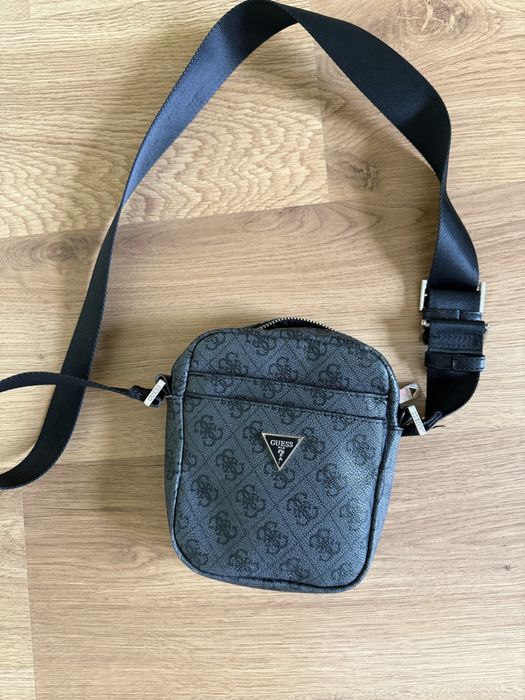Чоловіча сумка Guess