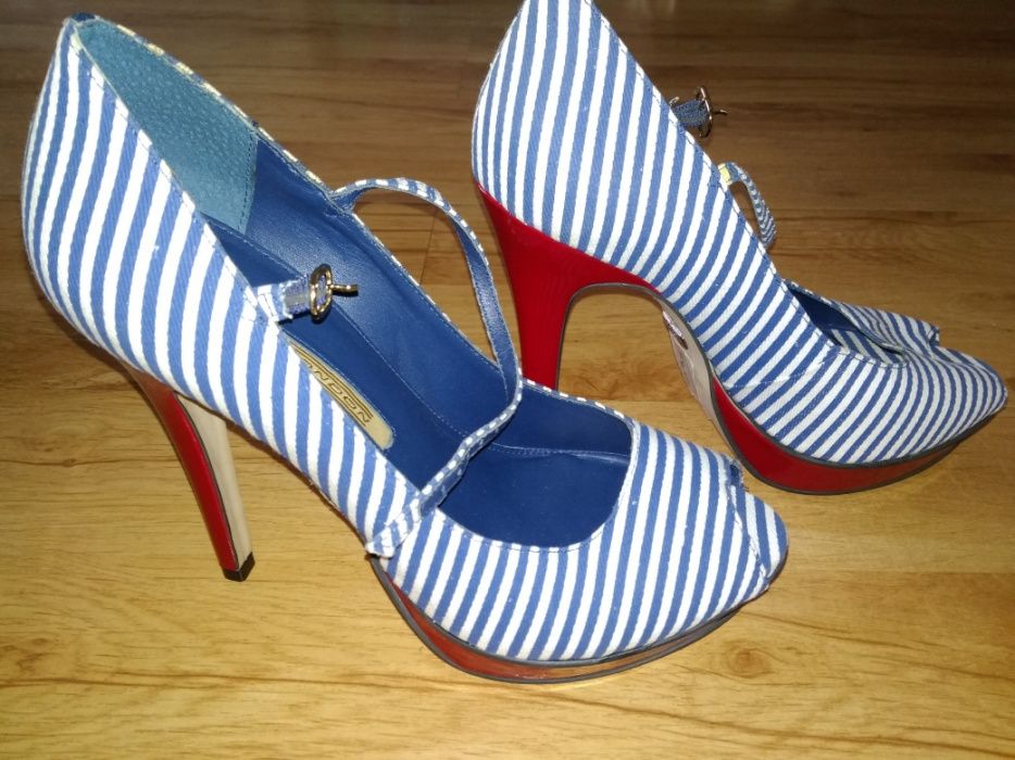 Buty na platformie