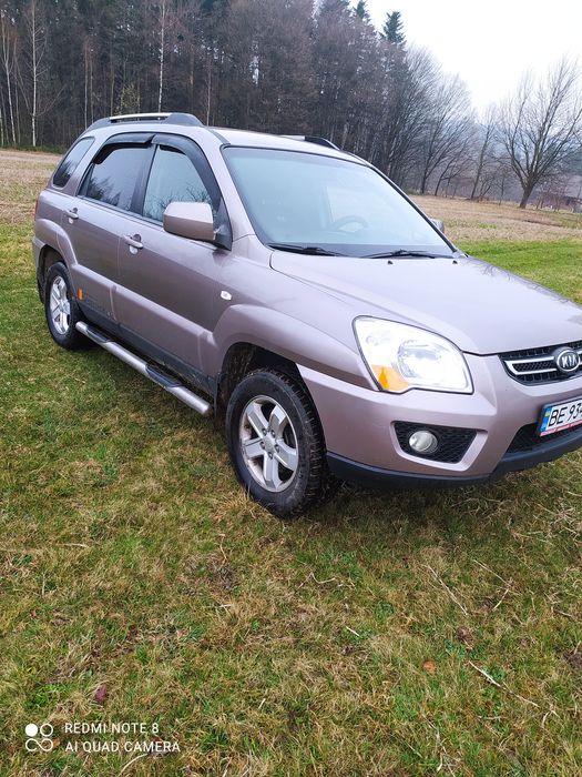 Продам   машинку  в хорошому стані