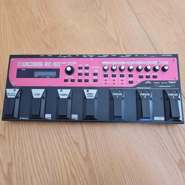 Boss RC50 Loopstation Guitar Pedal