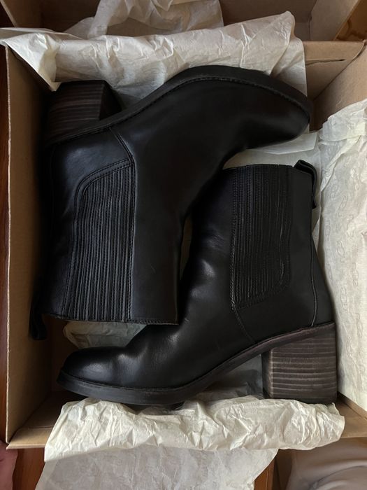 Жіночі чоботи UGG Camden