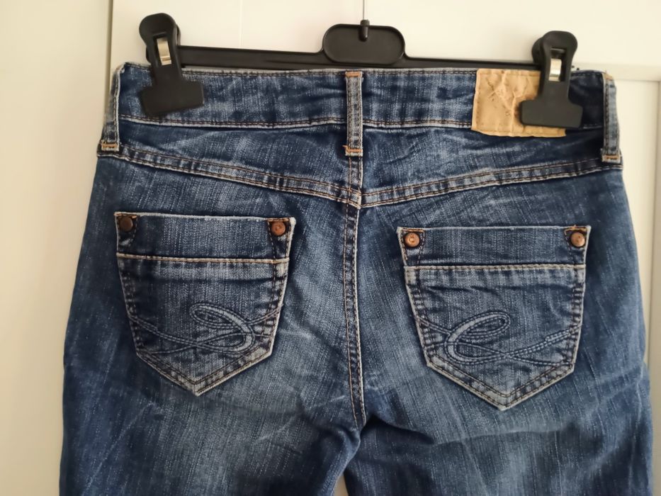 Spodnie jeansy Esprit Skin slim 25/32