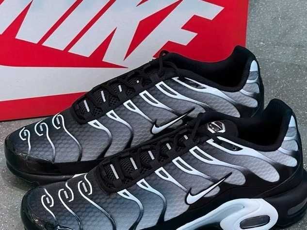 Nike Air Max TN Plus R.40