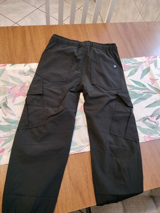 Spodnie bojówki chłopięce. Nowe.