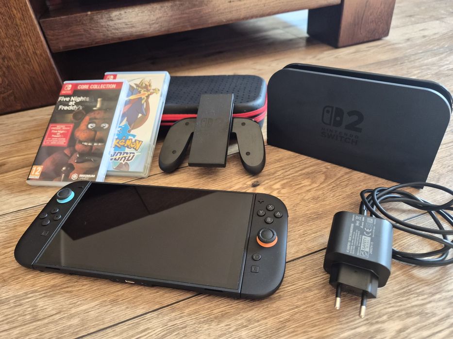 Nintendo Switch 2 stan idealny ( Pokemon )