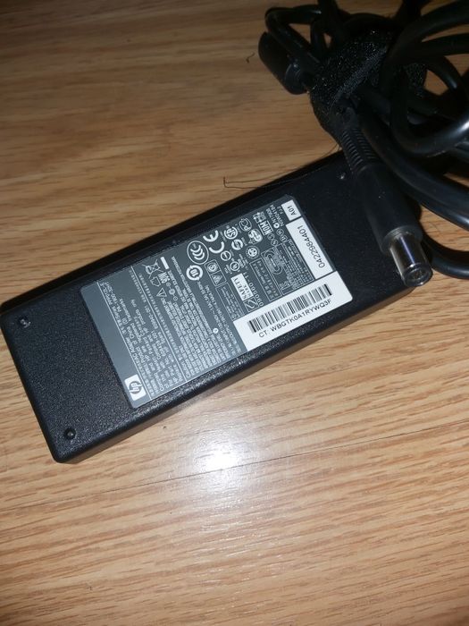 Zasilacz do LAPTOPÓW różnych HP 90W 4.7amper