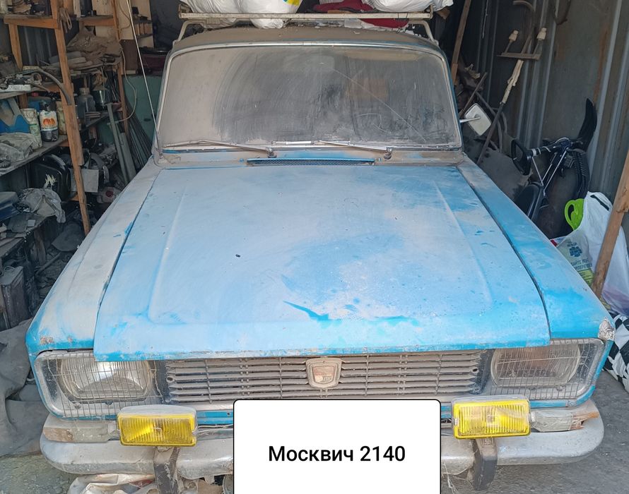 Автомобіль Москвич 2140