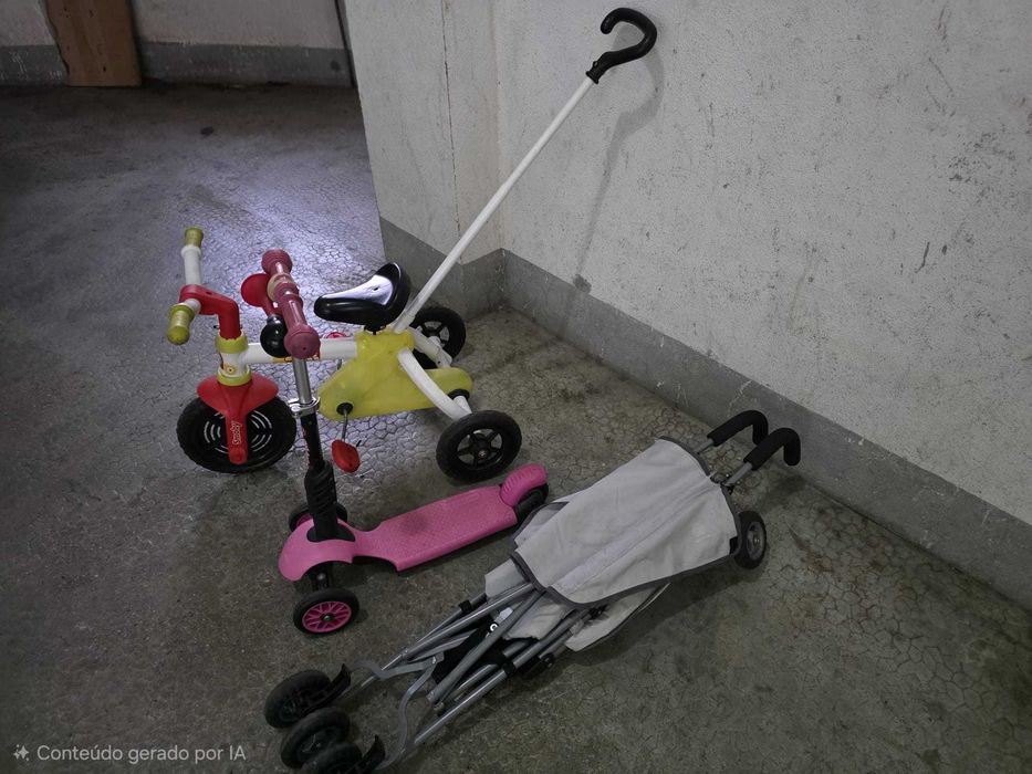 Conjunto infantil — Triciclo Smoby + Trotinete + Carrinho + Piscina Intex