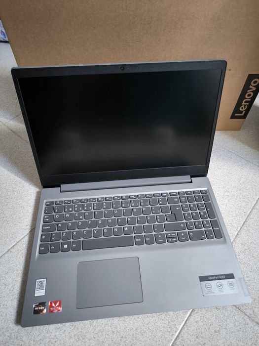 Portátil Lenovo Ideapad S145 usado