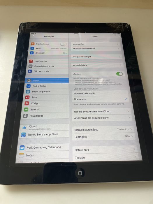iPad com YouTube Kids