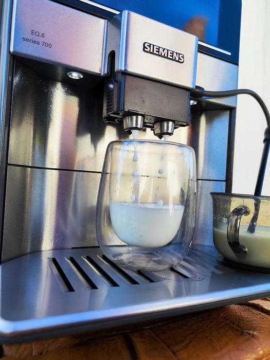 Кавомашина кофемашина Siemens EQ.6 S 700