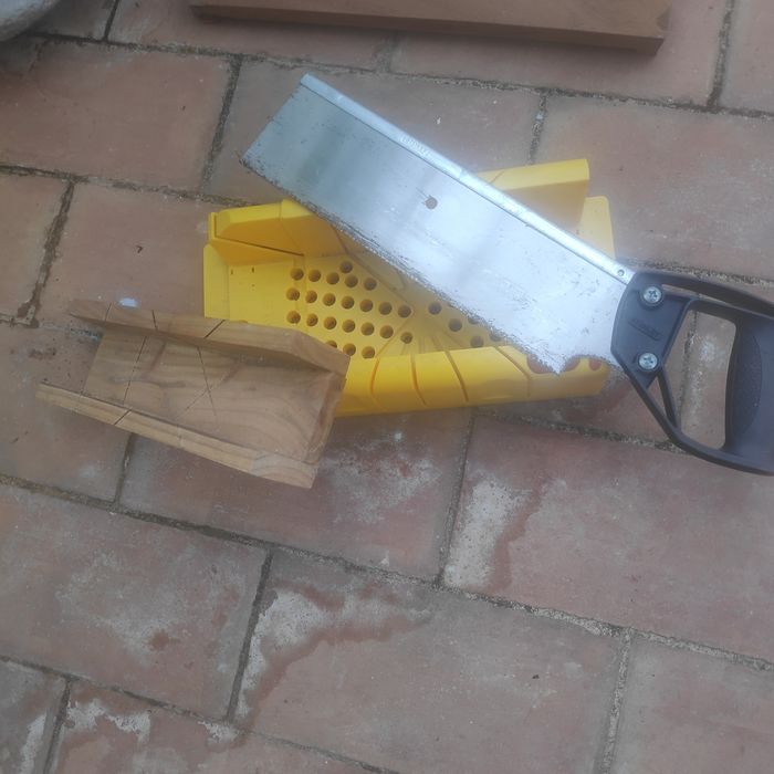 Caixas de esquadria mais serra