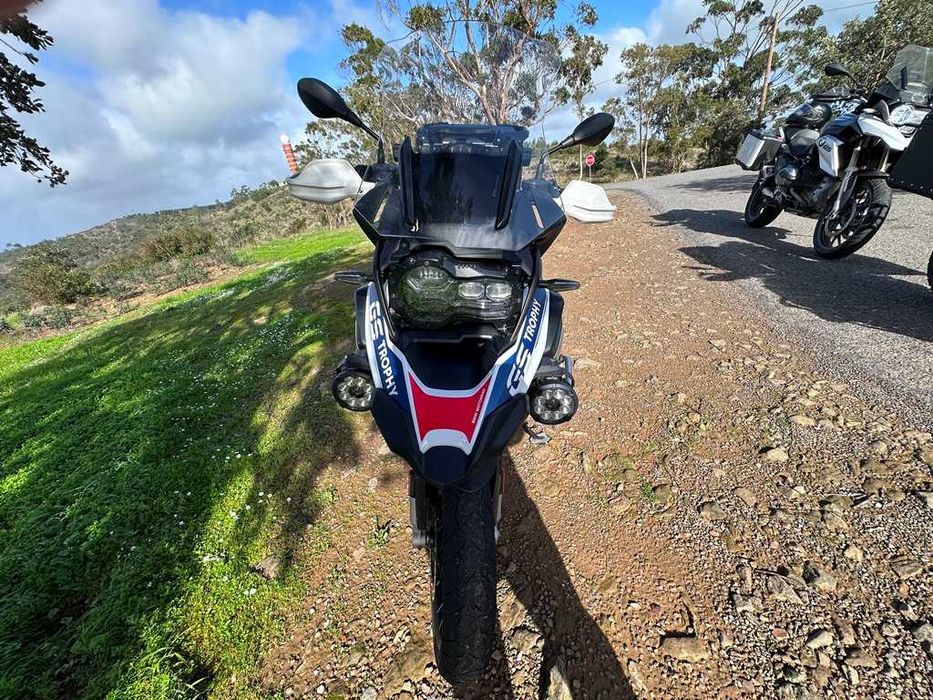 Vendo BMW R1250GS ou troco por R1250RT equivalente