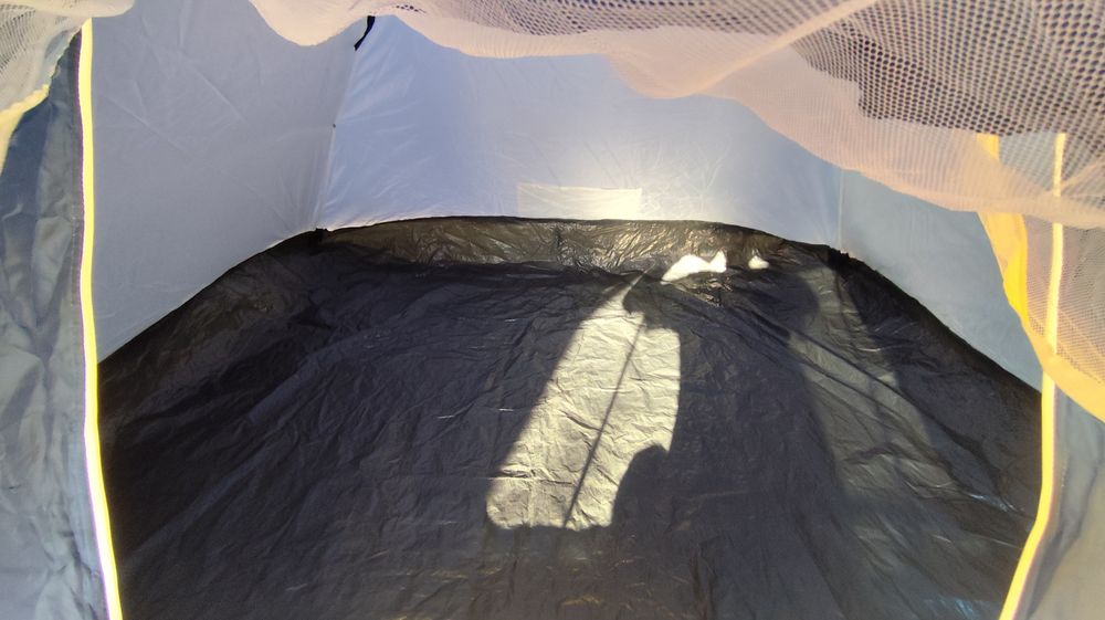 Tenda de Campismo Iglu 3/4 Pessoas – Bom Estado