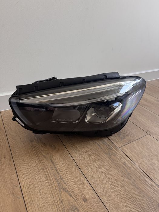 Lewy reflektor lampa Mercedes klasy B