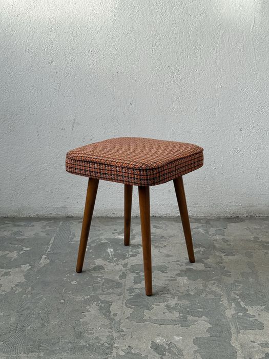 Taboret PRL hałas zieliński ład vintage