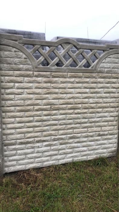 Бетонна огорожа стовпчики доставка