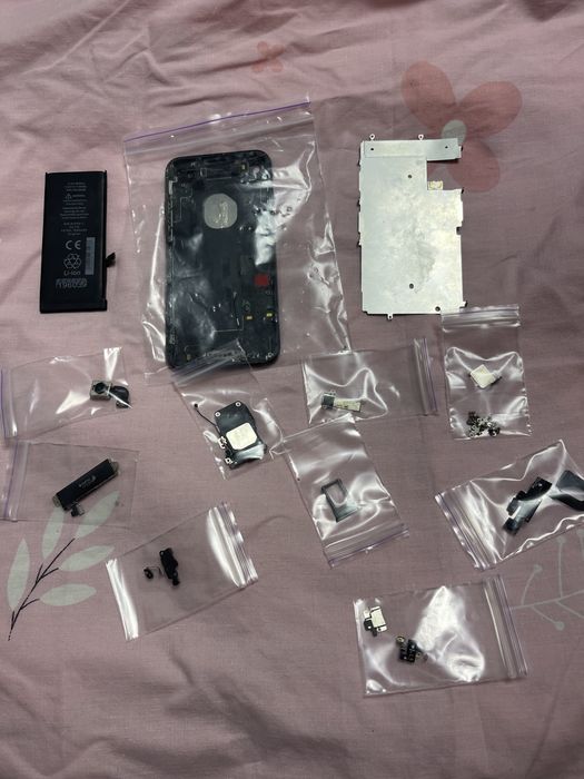 Iphone 7 на запчастини