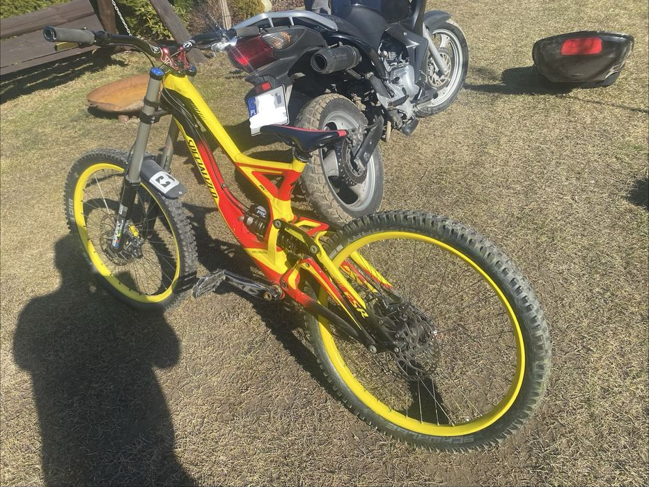 Specialized demo 8