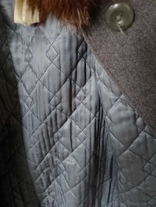 Зимнее пальто с чернобуркой