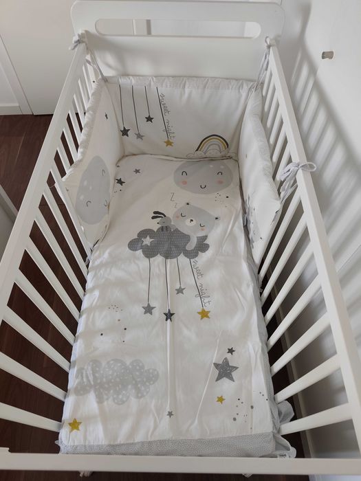 Cama de Grades/Berço Trama Galáxia - Ofereço colchão e edredon