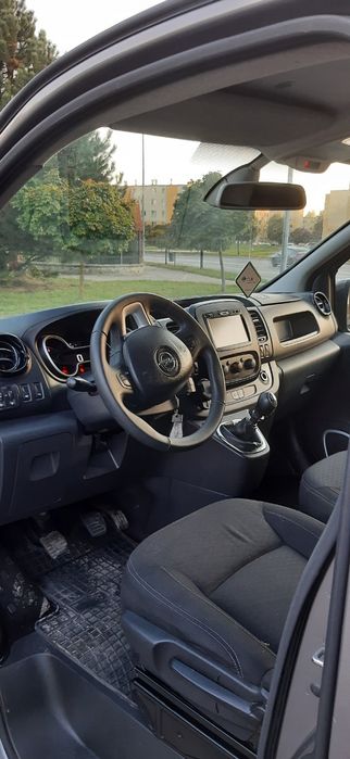 Wynajem  busów wypożyczanie