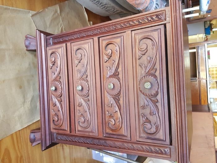 Mobilia de quarto antiga