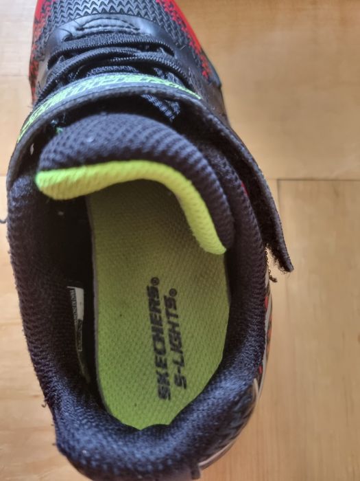 Adidasy Skechers Lights r 33.5 wkł 21cm jak nowe i świecą