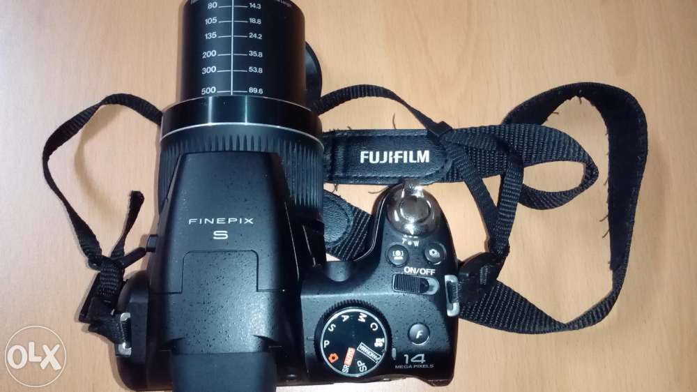 Máquina fotográfica Fujifilm S4080 Torres Vedras (São Pedro