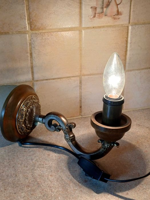 vintage kinkiet na ścianę