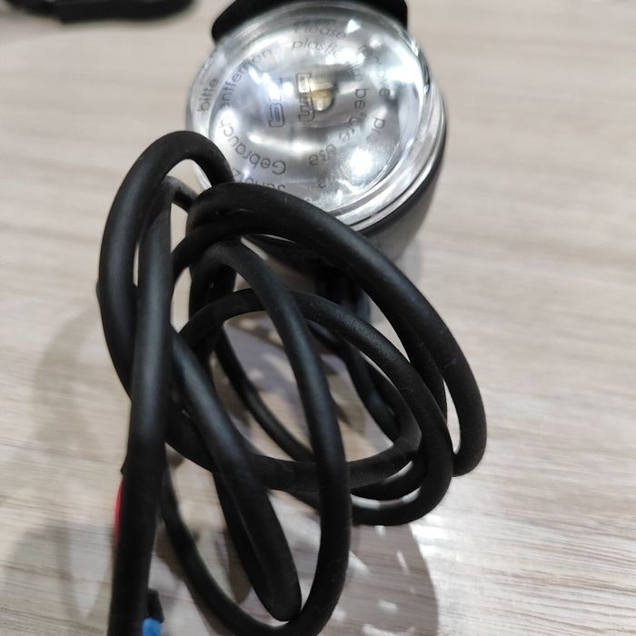Lampa rowerowa LUMOTEC IQ