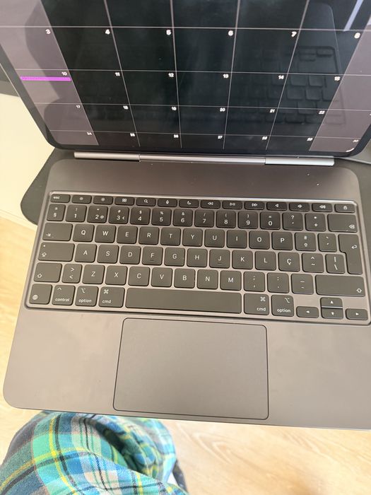 Apple iPad Pro 13.0'' - M5 - 256GB - WiFi + Keyboard + Pencil