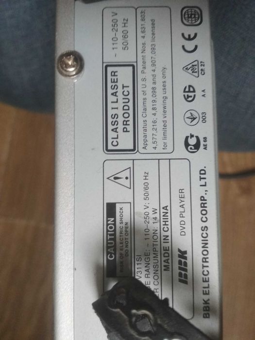 продам смарт телевизор JVC LT-43MU508 и сди BBK с караоке
