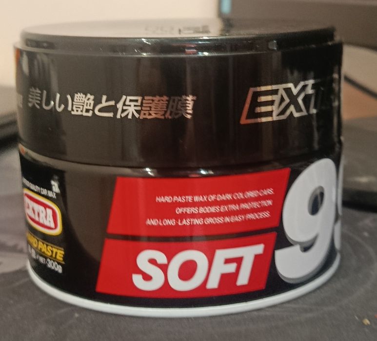 SOFT99 Extra Hard Paste Wax (300 г) для темних авто