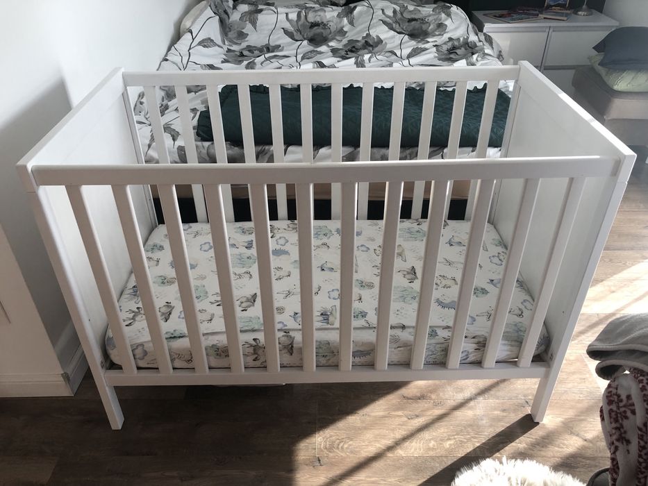 Łozeczko niemowlęce ikea z materacem